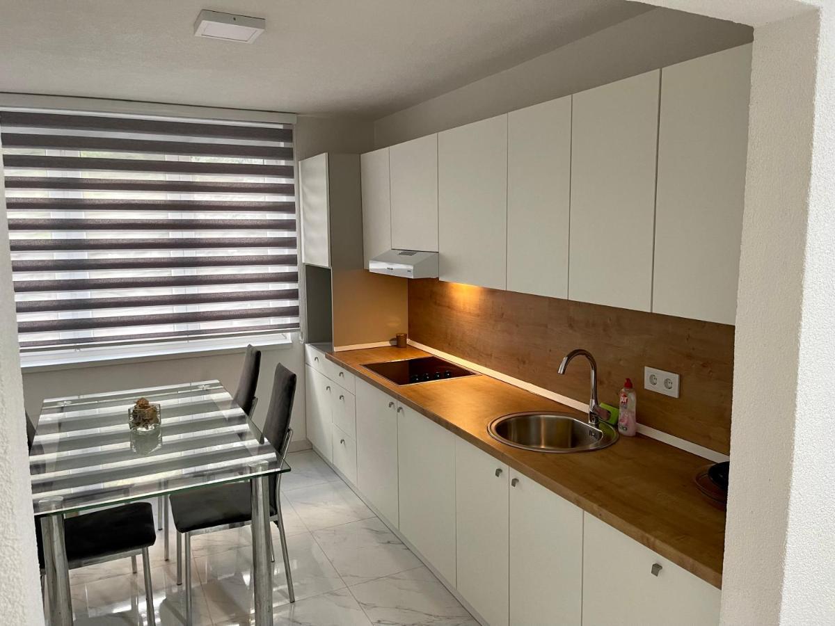 Anet Apartman Visoko Zewnętrze zdjęcie